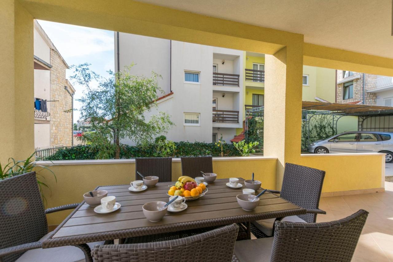 Apartment Dora Duće 외부 사진